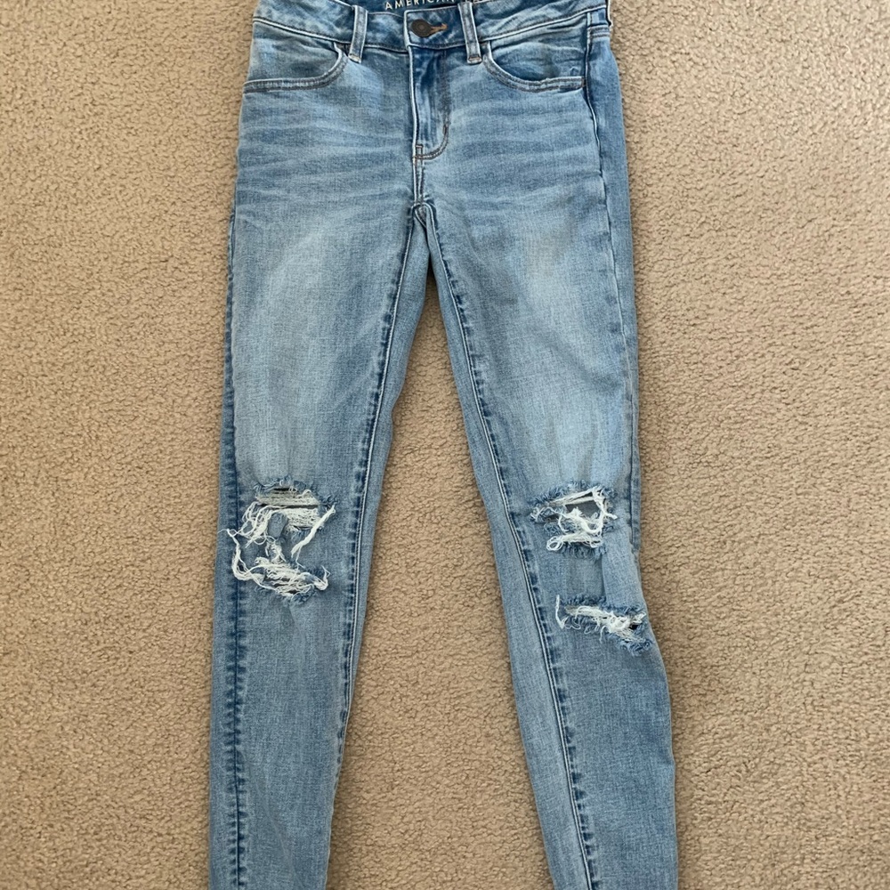 Ripped skinny jeans